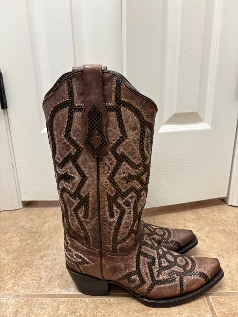 Corral Women’s Laser-Cut Embroidered Snip Toe Western Boot SKU C3802